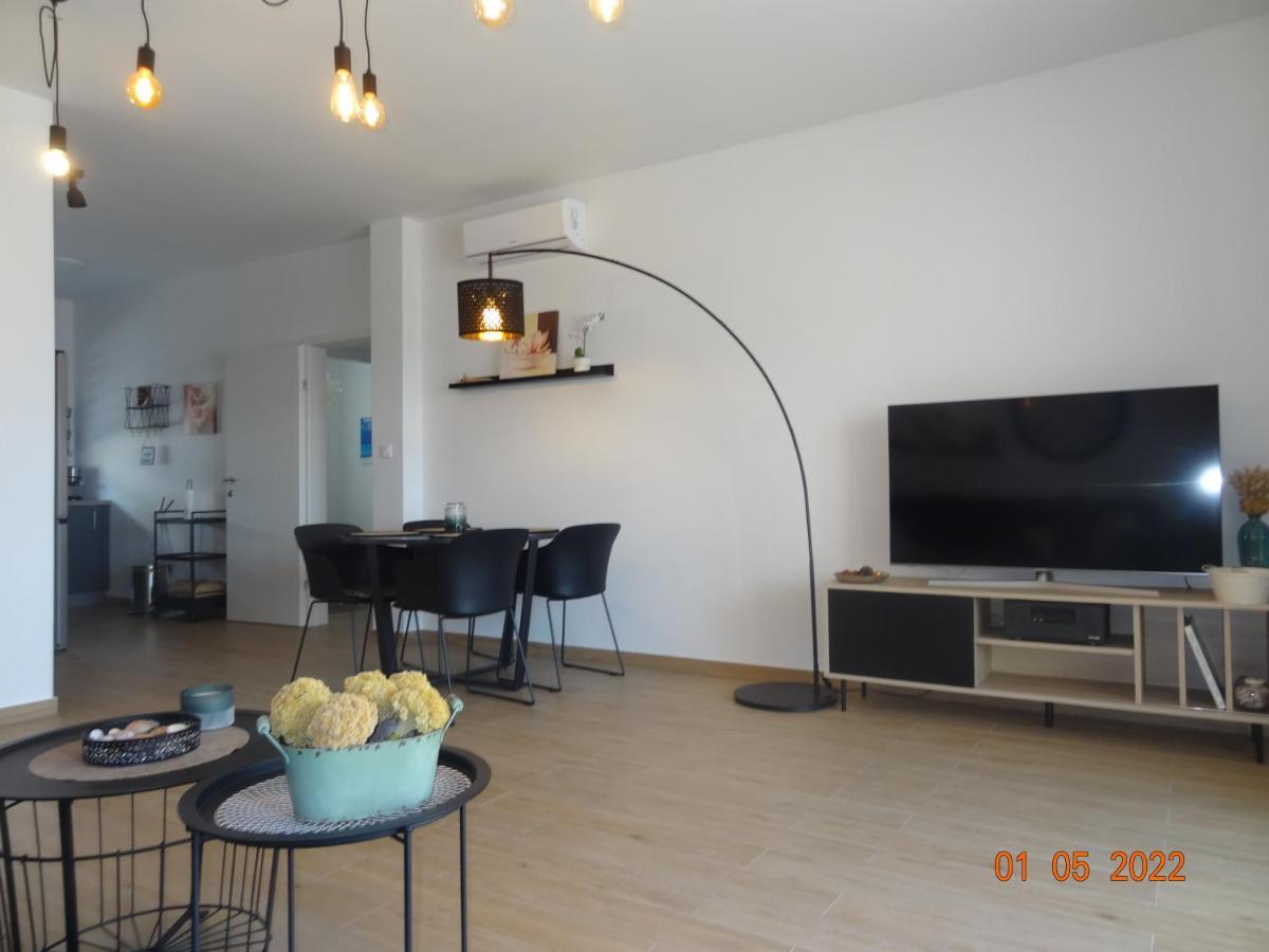 Fantazija Apartment Vodice Exterior photo