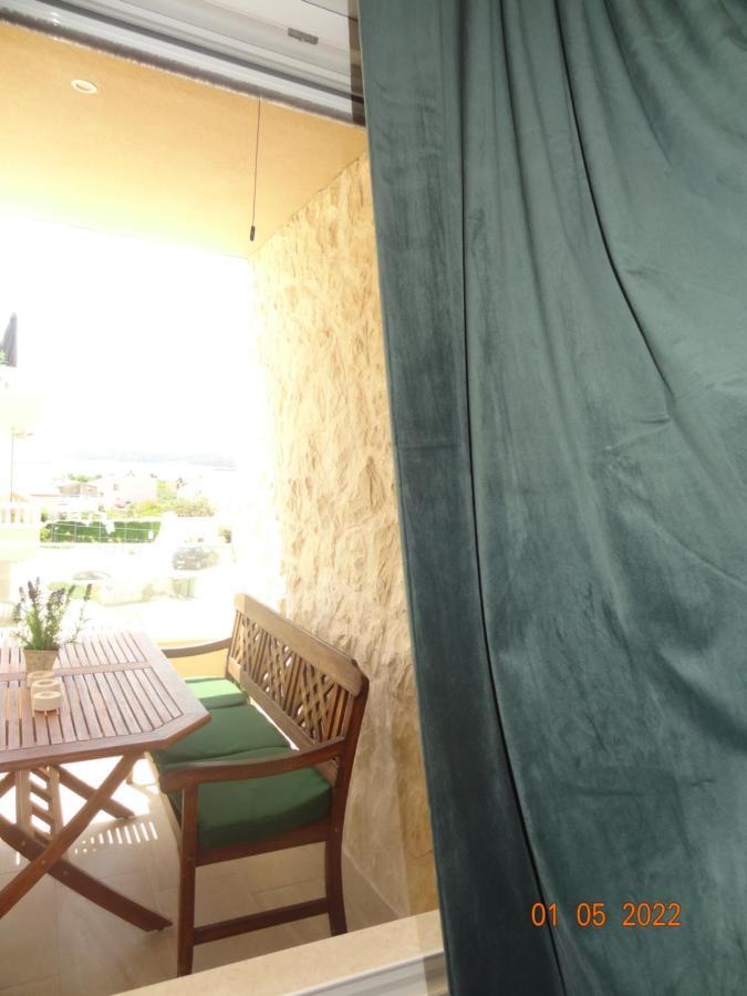 Fantazija Apartment Vodice Exterior photo