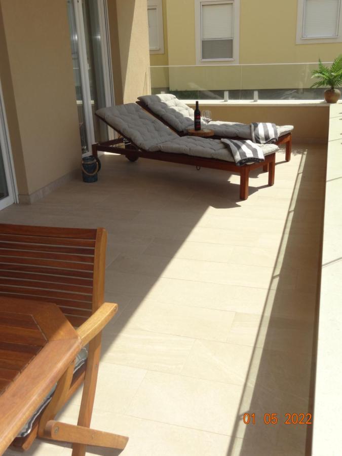 Fantazija Apartment Vodice Exterior photo